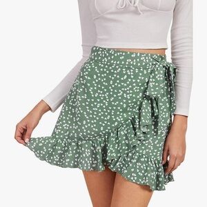 Flowy Green Skirt 💚